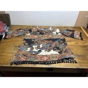 Calessa Tunic XL Floral Shoulder Show Embroidered Boho Top